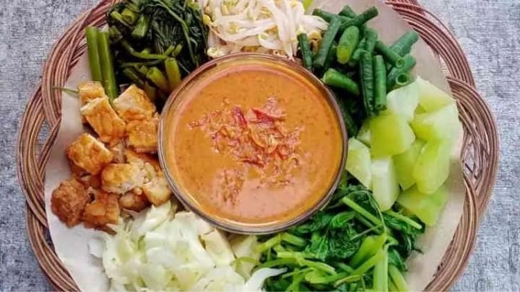  Gado-Gado Ala Betawi