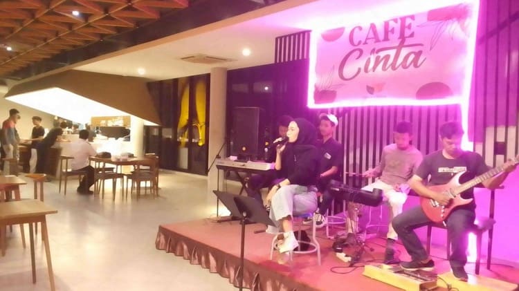 Kafe Cinta Rumbai